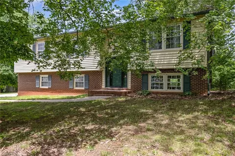 4889 Sedgeview Ln, Winston Salem, NC 27107