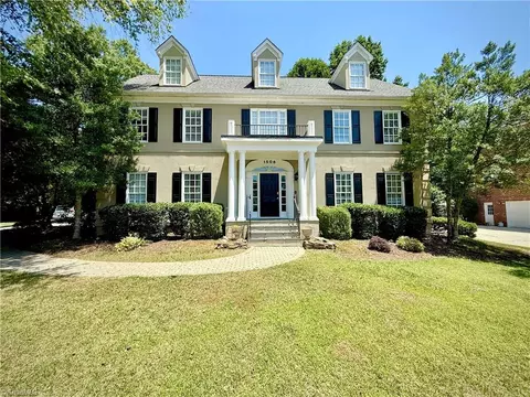 1506 Regents Park Ln, Greensboro, NC 27455