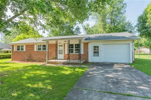 1006 Irving Ave, Eden, NC 27288