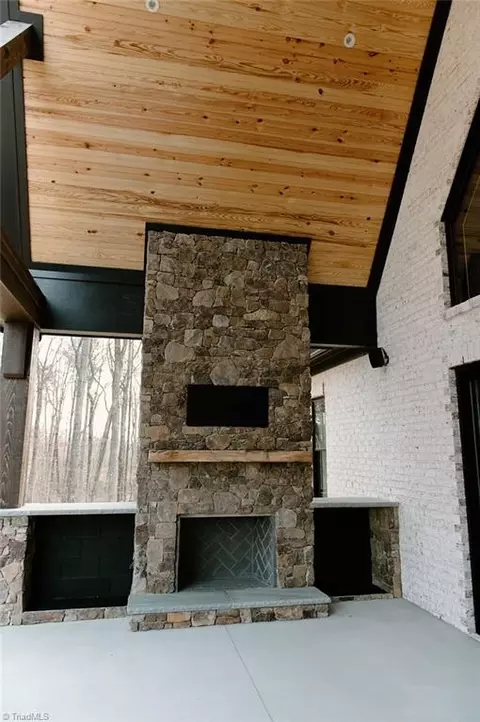 Exterior - 1351 Grant Haven Ct, High Point, NC 27265 photo 4 of 10