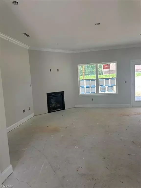 Living - 3289 Alyssa Way #LOT 4, High Point, NC 27265 photo 1 of 2