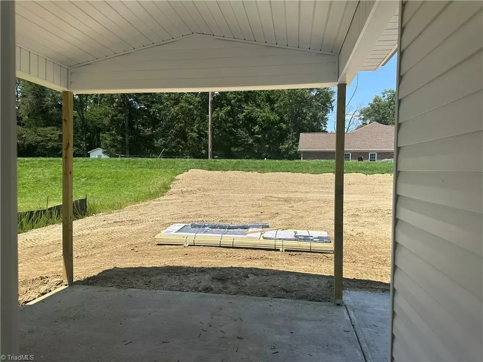Exterior - 3289 Alyssa Way #LOT 4, High Point, NC 27265 photo 3 of 4