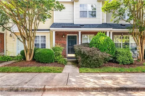 7 Ryan Nicole Ln, Greensboro, NC 27407