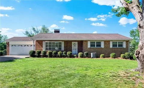 4100 Patsy Dr, Winston Salem, NC 27107