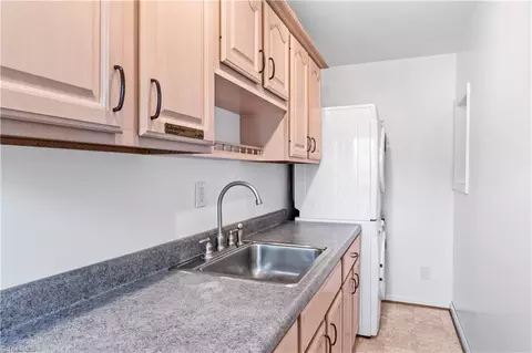 4100 Patsy Dr, Winston Salem, NC 27107 photo 13