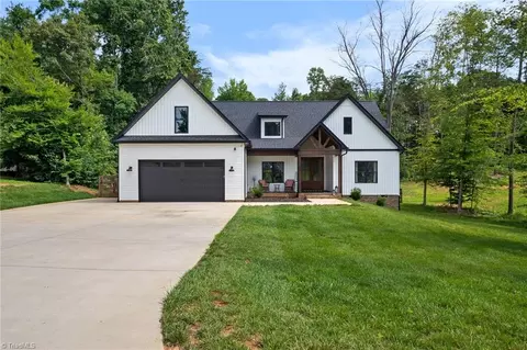 401 Jada Dr, Lexington, NC 27295