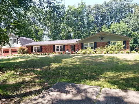 3977 Shannon Dr, Trinity, NC 27370