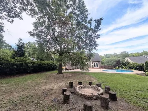 Exterior - 6006 Westhaven Ln, Trinity, NC 27370 photo 5 of 7