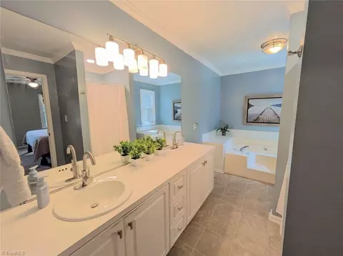 Bath - 6006 Westhaven Ln, Trinity, NC 27370 photo 1 of 4