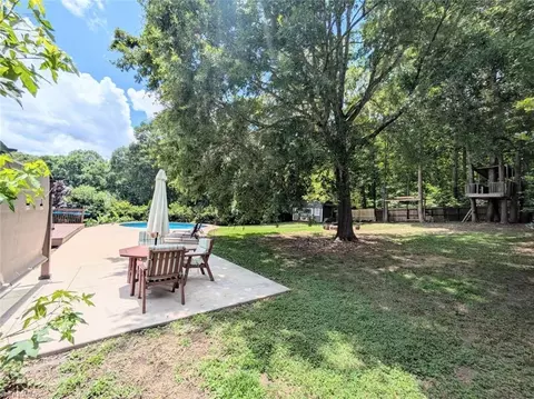 Exterior - 6006 Westhaven Ln, Trinity, NC 27370 photo 7 of 7