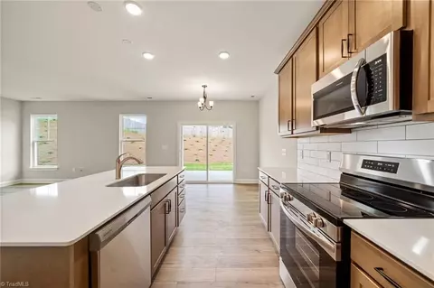 Entry Way - 5757 Siler St, Trinity, NC 27370 photo 4 of 10