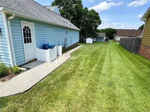 Exterior - 204 Maplewood Ct, Trinity, NC 27370 photo 6 of 6