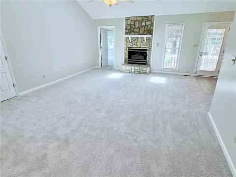 Living - 204 Maplewood Ct, Trinity, NC 27370 photo 3 of 3