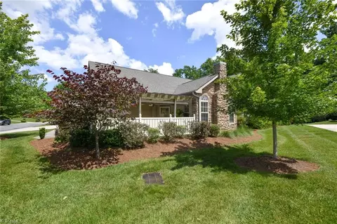 4294 Plantation Ridge Ln, Greensboro, NC 27409