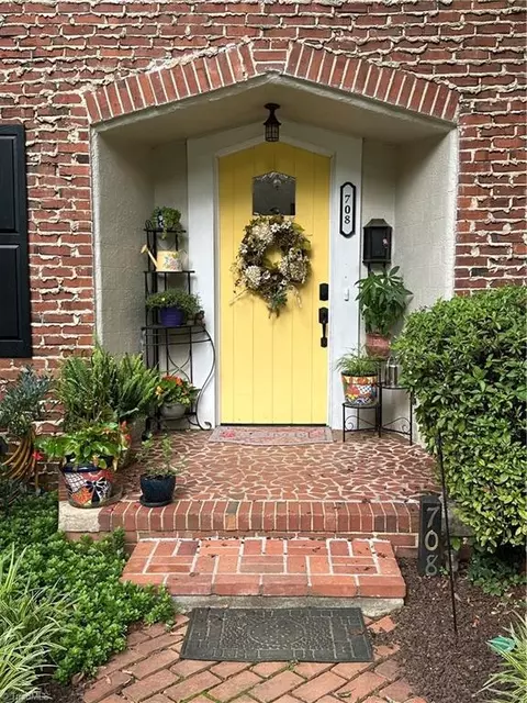 Exterior - 708 W Main St, Elkin, NC 28621 photo 2 of 14