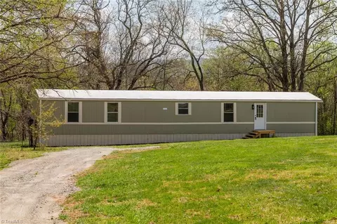 260 Cub Creek Church Rd, Wilkesboro, NC 28697