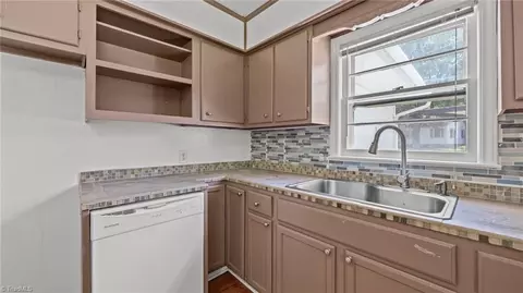 626 State Ave, High Point, NC 27262 photo 25
