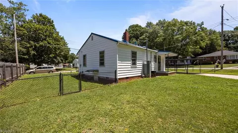626 State Ave, High Point, NC 27262 photo 3
