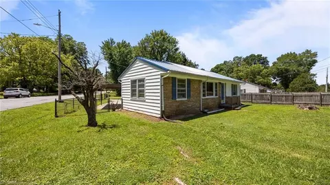 626 State Ave, High Point, NC 27262 photo 9