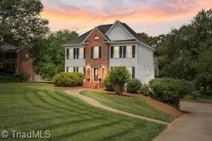 7049 Whitby Ave, Clemmons, NC 27012
