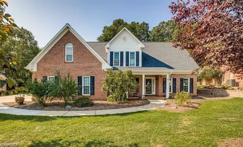 430 Ashbry Run Dr, Winston Salem, NC 27106