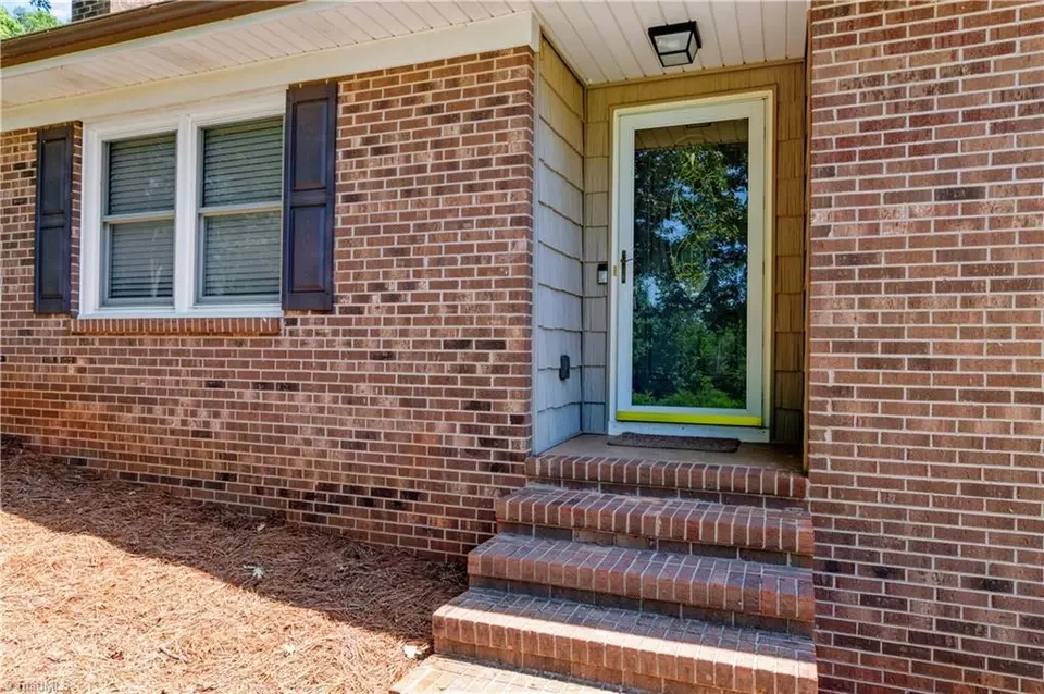 Entry Way - 3129 Wyo Rd, Yadkinville, NC 27055 photo 1 of 5