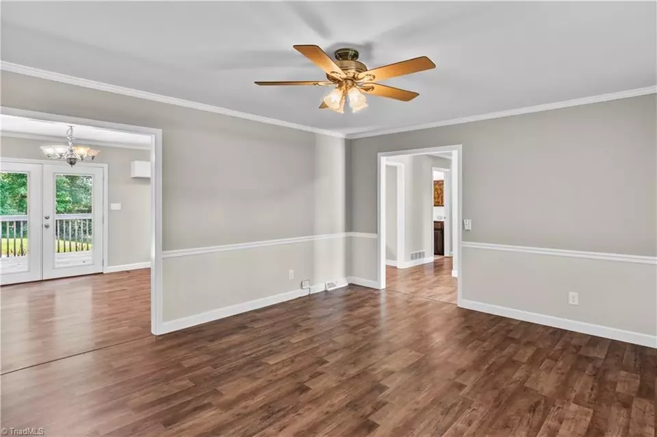 Living - 3129 Wyo Rd, Yadkinville, NC 27055 photo 3 of 3