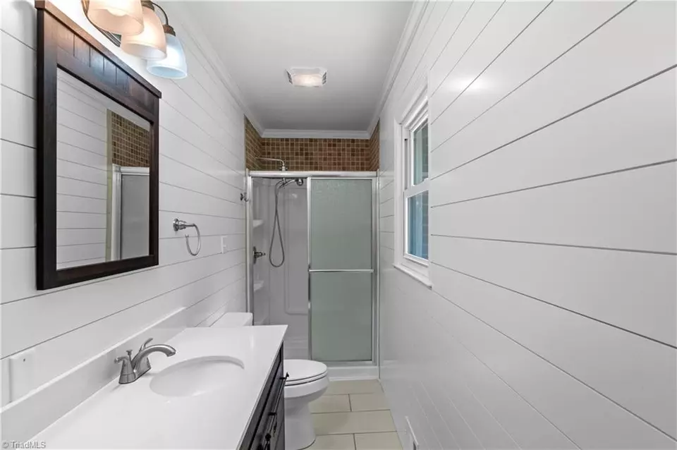 Bath - 3129 Wyo Rd, Yadkinville, NC 27055 photo 1 of 4