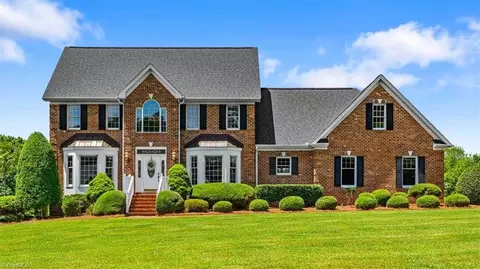 194 Deerwood Ln, Stoneville, NC 27048