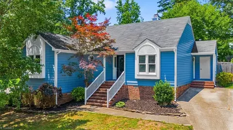 4028 Sherry Ct, Jamestown, NC 27282