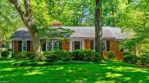 1810 Caulfield Dr, Greensboro, NC 27410