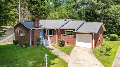 3331 Carver School Rd, Winston Salem, NC 27105