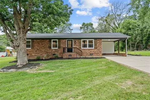 249 Farmbrook Dr, Denton, NC 27239