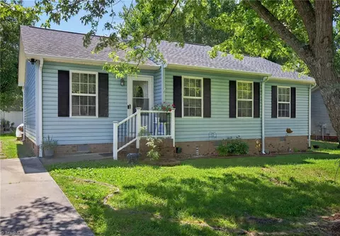 3617 Akers Ct, High Point, NC 27263