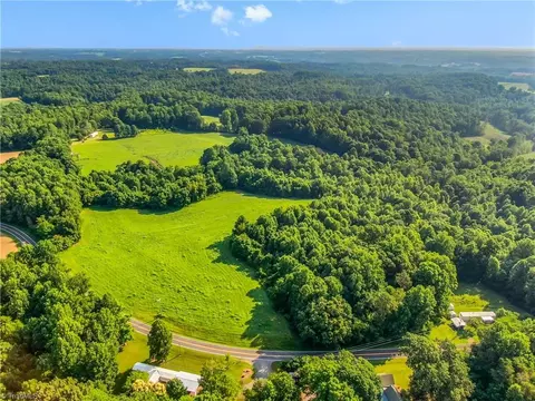 00 Arnold Rd, Hamptonville, NC 27020