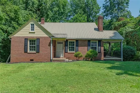 226 Westover Dr, Lexington, NC 27292