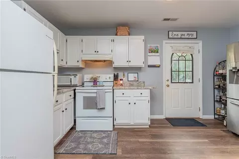 105 Locust Rd, King, NC 27021 photo 14