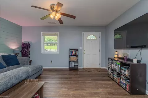 105 Locust Rd, King, NC 27021 photo 9