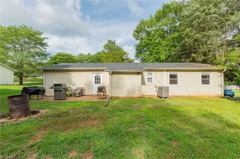 105 Locust Rd, King, NC 27021 photo 28