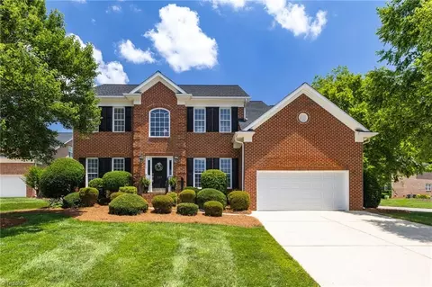 217 Oakmont Park Ct, Kernersville, NC 27284