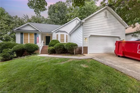 4012 Thorncrest Dr, Greensboro, NC 27407
