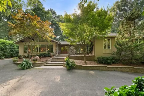 340 Staffordshire Rd, Winston Salem, NC 27104