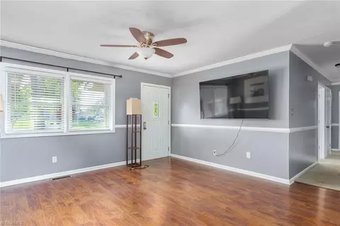 Living - 5383 Chet Dr, Trinity, NC 27370 photo 3 of 7
