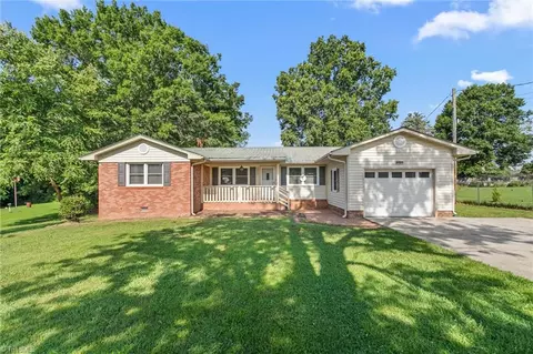 5383 Chet Dr, Trinity, NC 27370