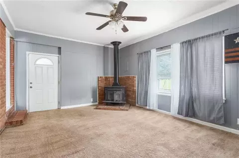Living - 5383 Chet Dr, Trinity, NC 27370 photo 6 of 7