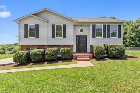 8210 Creedmoor Dr, Rural Hall, NC 27045