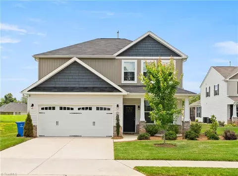 1827 Deveron Ct, Kernersville, NC 27284