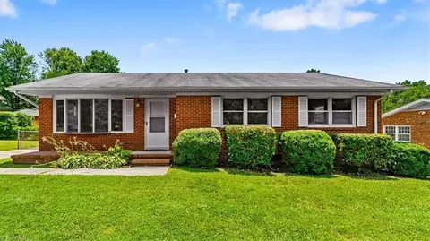 2111 Carpenter St, Greensboro, NC 27403