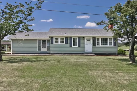 4225 Us Highway 21, Hamptonville, NC 27020