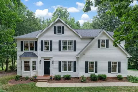 162 Oak Ridge Dr, Eden, NC 27288